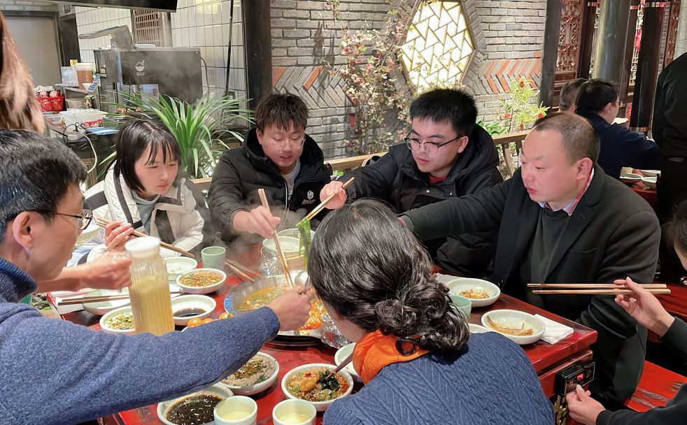 昆明迪思軟件有限公司2023開工聚會及優(yōu)秀員工頒獎(圖16) 昆明迪思軟件有限公司2023開工聚會及優(yōu)秀員工頒獎(圖16)